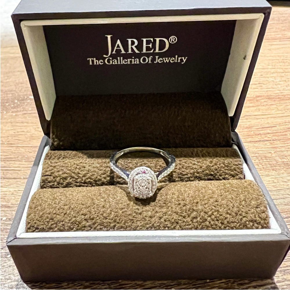 Diamond Ring 1/3 Carat TW Round 10K White Gold
